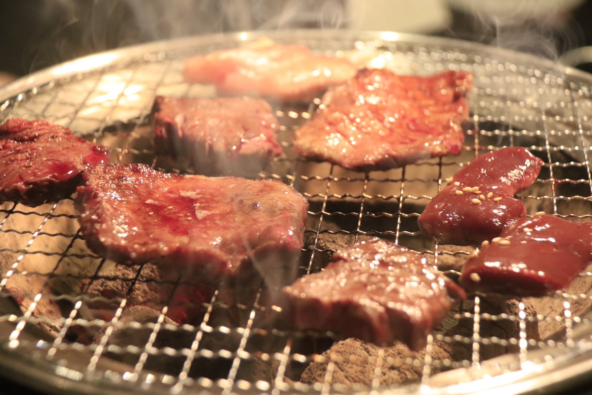 ハラミとは?牛肉のどの部位のこと?ハンギングテンダー(サガリ)との違いを焼肉マニアが解説 - フードマニア Food Mania by 旭屋出版