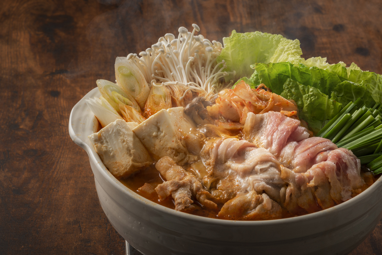 鍋に欠かせない「豆腐」!鍋料理での役割は?和道一筋がわかりやすく解説! - フードマニア Food Mania by 旭屋出版