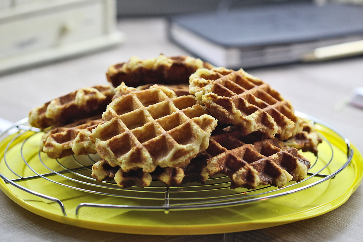 ベルギーワッフルってどんなもの?アメリカンワッフルとの違いは?お菓子マニア編集部がわかりやすく解説 フードマニア Food Mania