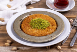 クナーファとはどんなお菓子？どこの国発祥？お菓子マニア編集部がわかりやすく解説！ フードマニア Food Mania by 旭屋出版