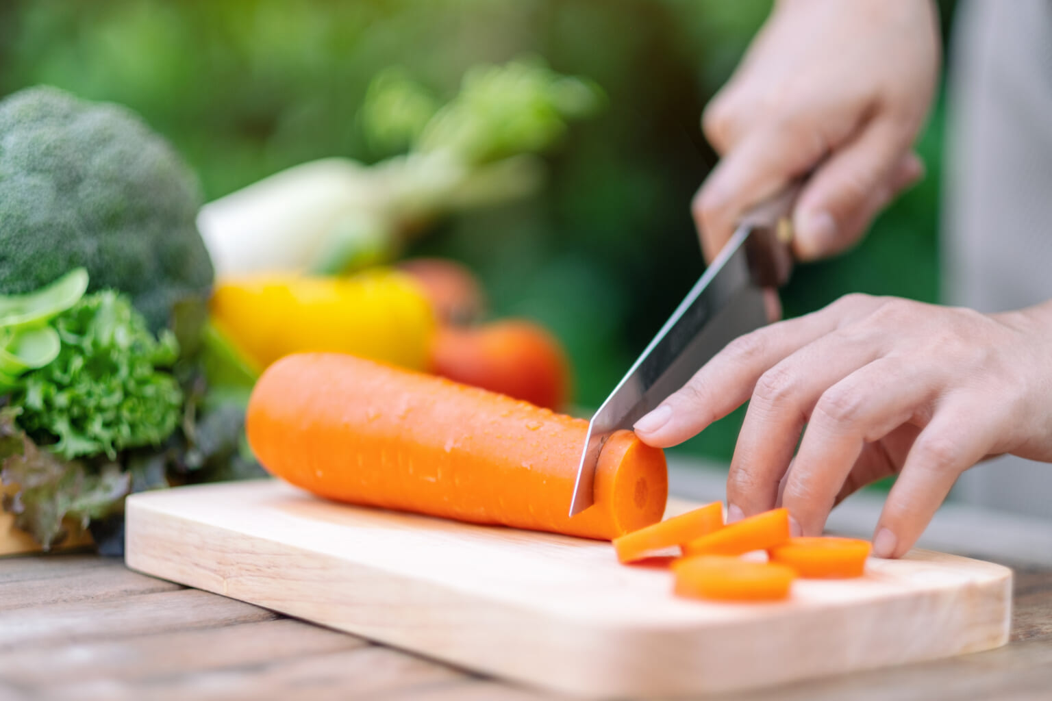 野菜ってどんな切り方があるの?基本の形を10種ご紹介!フードマニア編集部がわかりやすく解説 - フードマニア Food Mania by 旭屋出版