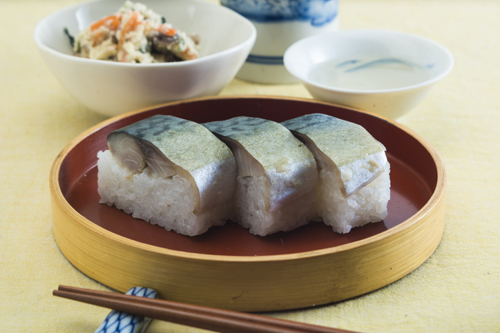 箱寿司とはどんなもの？気になる由来は？和道一筋がわかりやすく解説！ - フードマニア Food Mania by 旭屋出版