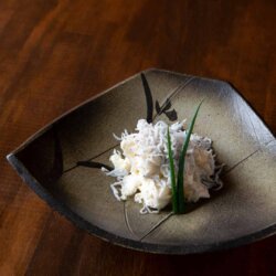 モッツァレラチーズと しらすの和え物